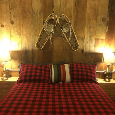 Shaver Lake Village Hotel Buitenkant foto