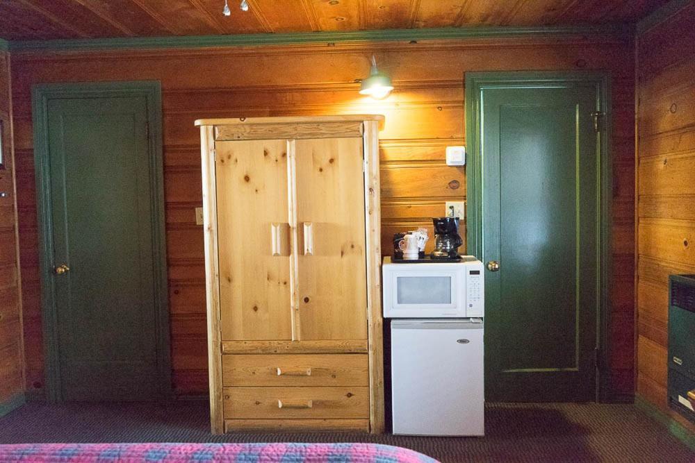 Shaver Lake Village Hotel Buitenkant foto