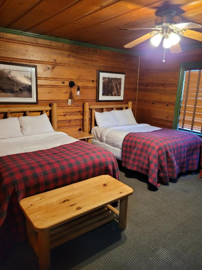 Shaver Lake Village Hotel Buitenkant foto