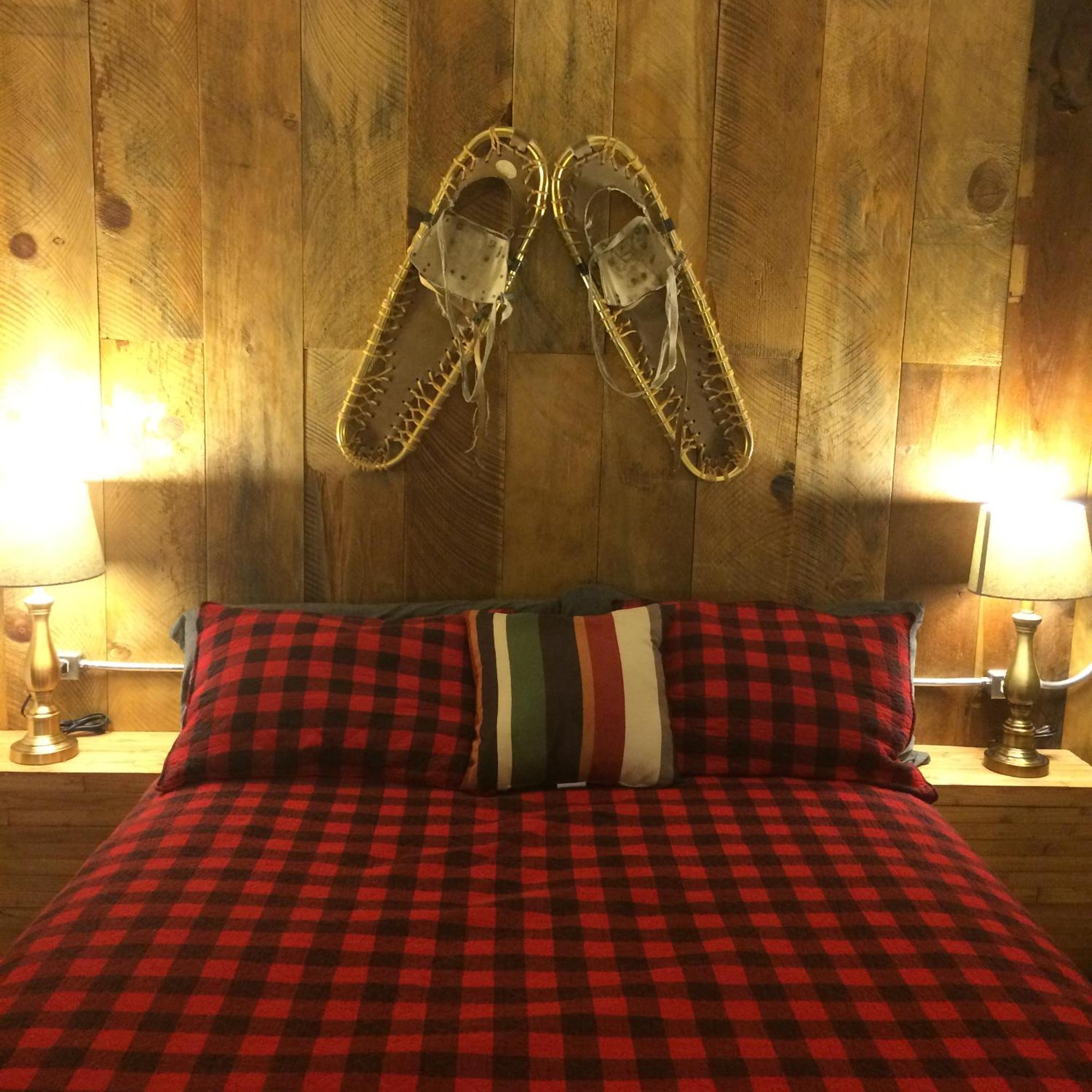 Shaver Lake Village Hotel Buitenkant foto