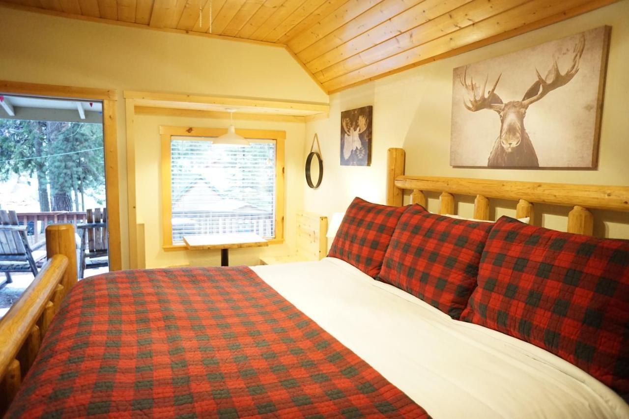 Shaver Lake Village Hotel Buitenkant foto