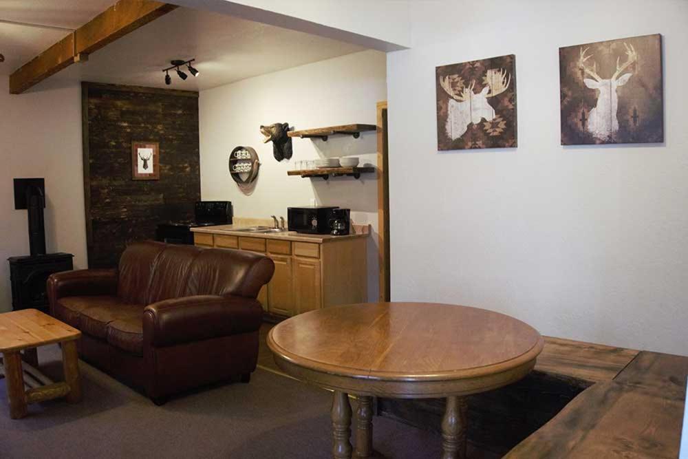 Shaver Lake Village Hotel Buitenkant foto